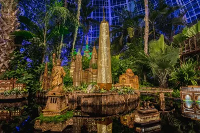 NYBG: Holiday Train Show